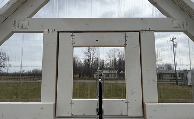 SalesLot Greenhouse BarnWhite 8 Interior